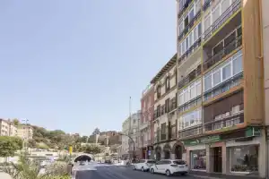 INMálaga Plaza De La Merced, Малага