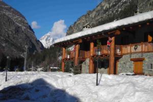 Apartment in Antey-saint-andre Near Ski Area, Анте-Сент-Андре