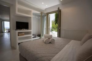 Luxury Paradise Villa Odyssey In Paros, Дриос