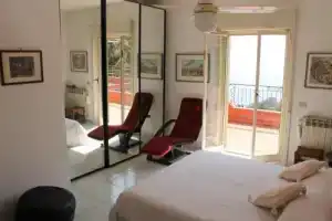 Casa Turi e Ninì, Кастельмола