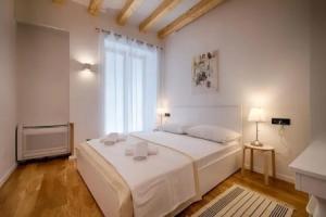 Apartments Villa Glorija, Комижа