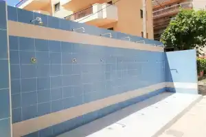 Edificio Comodines, Салоу