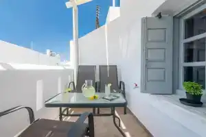 Babounis Suite, Адамас