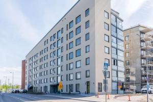 Cozy apartment right next to metro station, Эспоо
