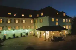Landhotel Donner, Мешеде