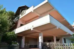 B&B Paradiso a 4 Zampe, Монтесильвано