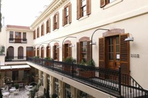 Ecole St. Pierre Hotel, Стамбул