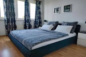 Große Wohnung Koochi-Appartement 78 Quadratmeter, Крефельд