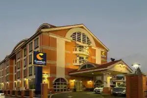 Апарт-отель «Comfort Inn & Suites LaGuardia Airport», Куинс