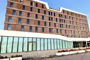 HOTELUX Airport Hotel, Хоофддорп