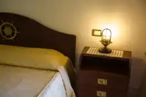 Hotel «Le Cave», Сироло