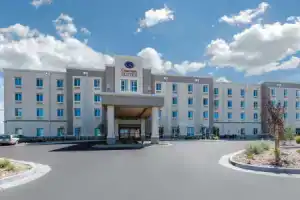 Отель «Comfort Suites Denver International Airport», Денвер