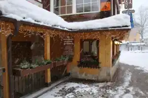 Hotel «Stella», Моэна