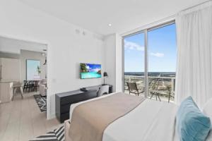 2BR Ocean Penthouse: Private Terrace & Hot Tub, Голливуд