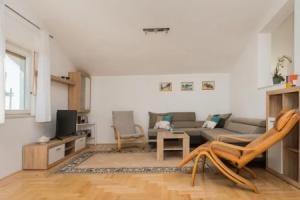 Apartments Rose, Kaštel Kambelovac