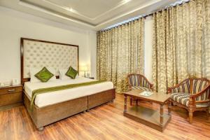 Отель «Treebo Trend Paras International Karol Bagh», Дели