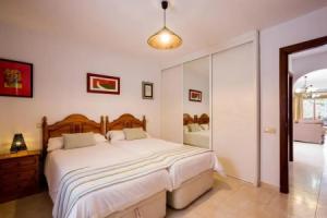 El Beril Ocean Front, Адехе