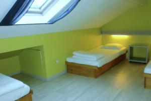 Tidy Holiday Home With Fire Place Close to Malmédy, Мальмеди