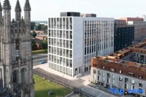 Sky Duplex-Balcony-Roof Terrace-Parking, Манчестер