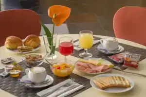Hotel «Mediterraneo», Ливорно
