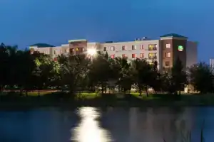 Отель «Courtyard by Marriott Miami at Dolphin Mall», Майами