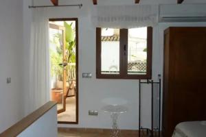 Altea Town House Holiday Rentals, Алтея