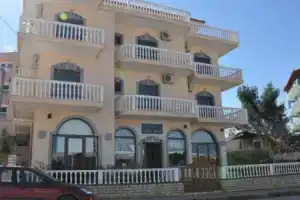 Hotel «Vista Mare», Ксамил
