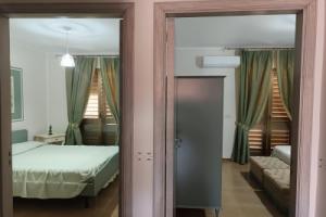 Lovely Holiday Home in Giardini Naxos near Sea, Джиардини-Наксос