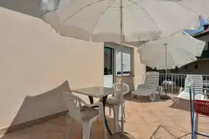 Room Mario, Ровинь