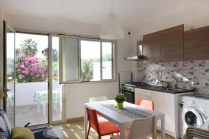 Beautiful Apartment in Kaukana With Outdoor Swimming Pool, Wifi and 2 Bedrooms, Пунта-Секка