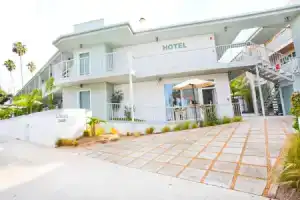 Bayside Hotel, Лос-Анджелес