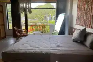 Quiri Hotel, Остров Кат Ба