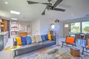 Charming Tucson Vacation Rental: 2 Mi to Downtown, Тусон