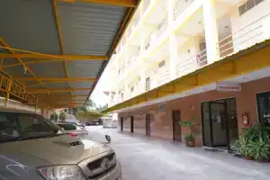 Jirasin Hotel & Apartment, Ранонг
