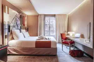 Отель «Mercure Paris Alesia», Париж