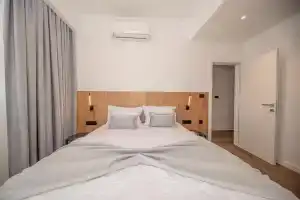N&N Lux Guest house, Бар