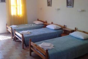 Athina Villa, Периволос