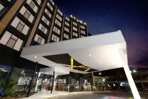 Atura Albury, Олбери