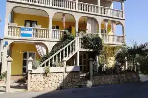 Apartment Slava - cosy apartments for 4 person: A4 Vodice, Riviera Sibenik, Водице