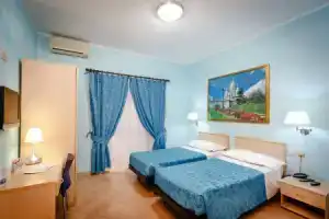 Hotel «Veronese», Генуя
