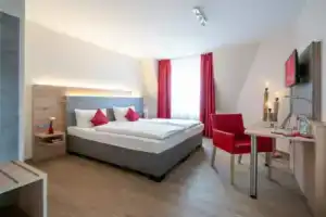 Landhotel Fettehenne, Леверкузен