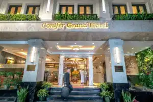 Conifer Grand Hotel, Ханой