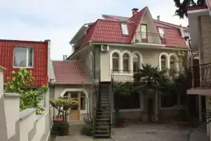 Гостевой дом «Кедр», Алушта
