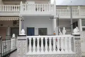 Bungalov u Růžové laguny, Торревьеха