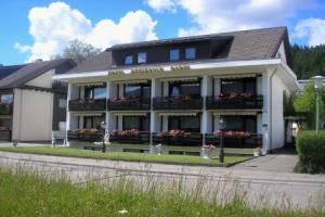 Hotel «Rheingold Garni», Титизее-Нойштадт