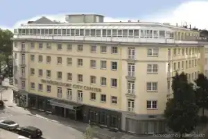 Отель «NH Düsseldorf Königsallee», Дюссельдорф