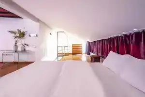Authentic Flat With Excellent Location in Beyoglu, Стамбул