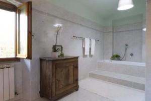 Belvilla by OYO Tasteful Villa With Bubble Bath, Реджелло