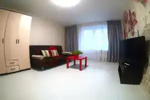 Милана на бульваре Тихорецкий, Москва