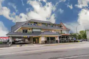 Prestige Beach House, WorldHotels Crafted, Келоуна